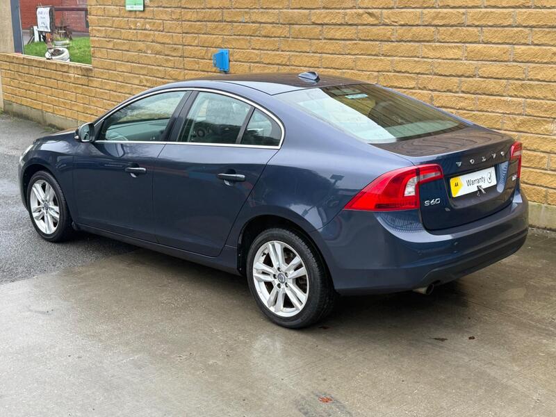 Volvo S60 view 3