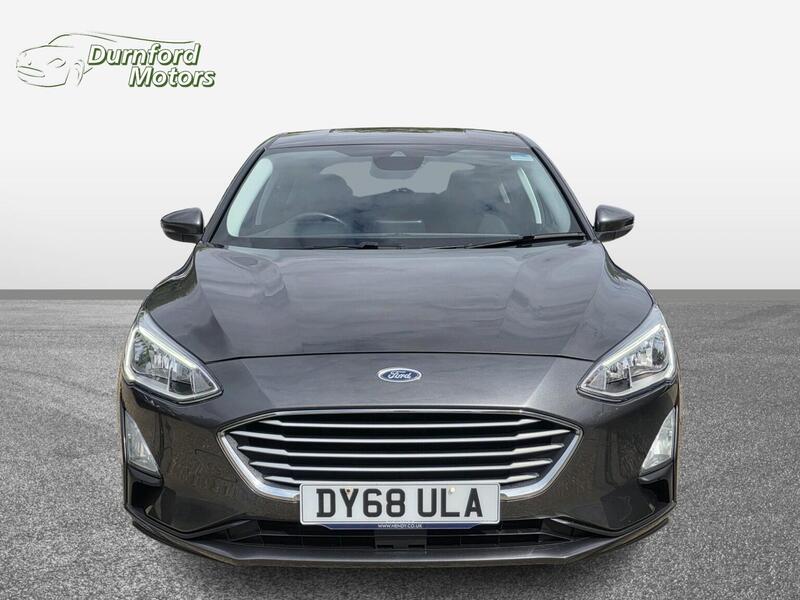 Ford Focus view 2