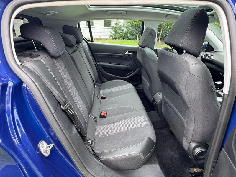 Peugeot 308 view 16