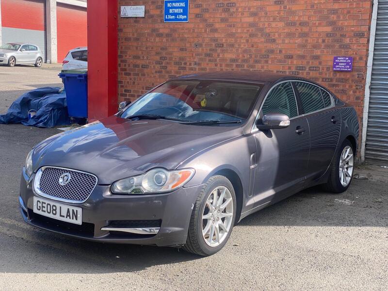 Jaguar XF view 2