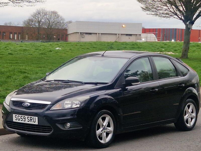 Ford Focus view 2