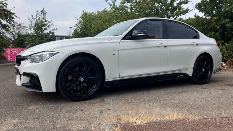BMW 3 Series view 6
