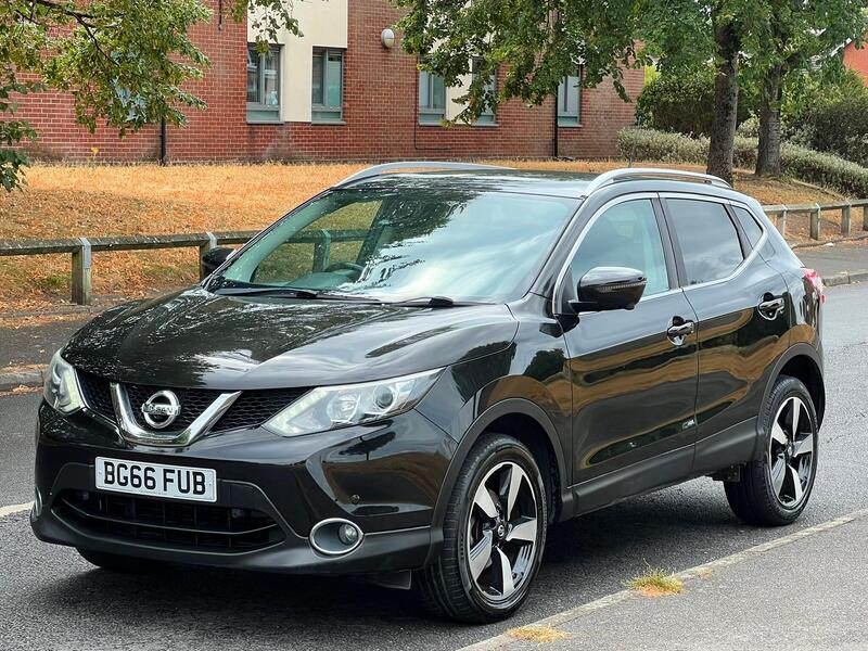 Nissan Qashqai view 2