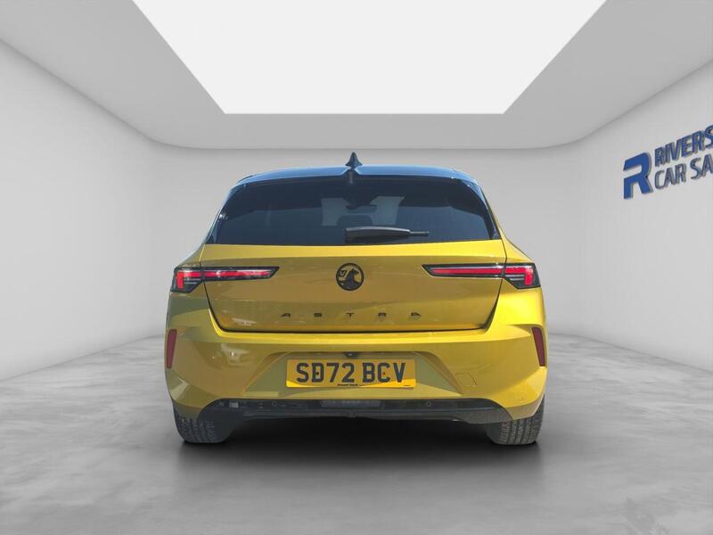 Vauxhall Astra view 5
