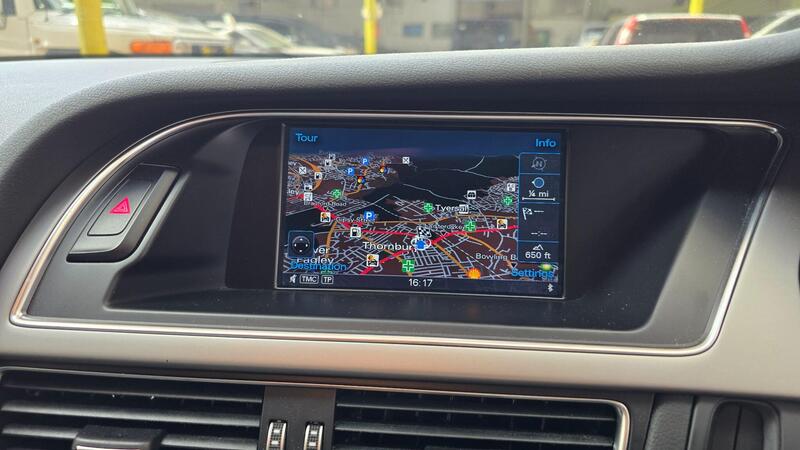 Audi A4 Avant view 7