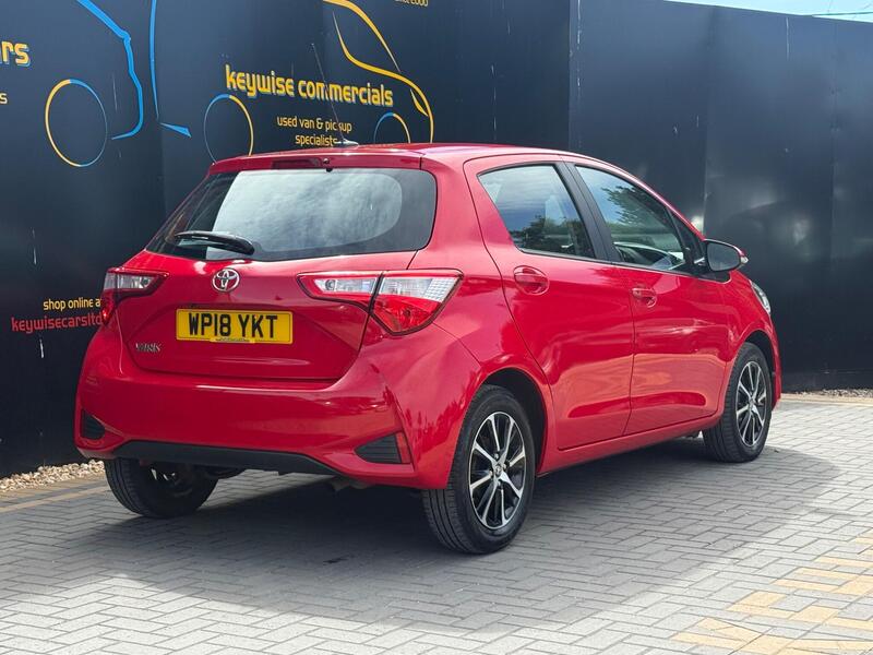 Toyota Yaris view 5
