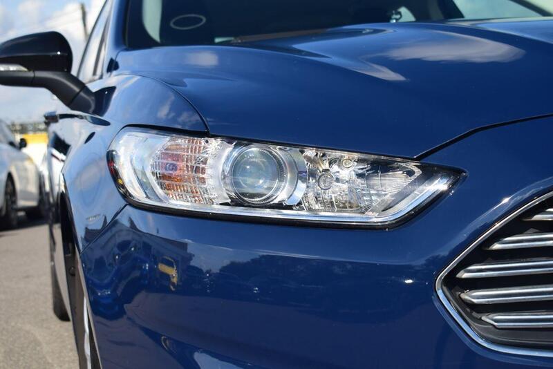 Ford Mondeo view 7
