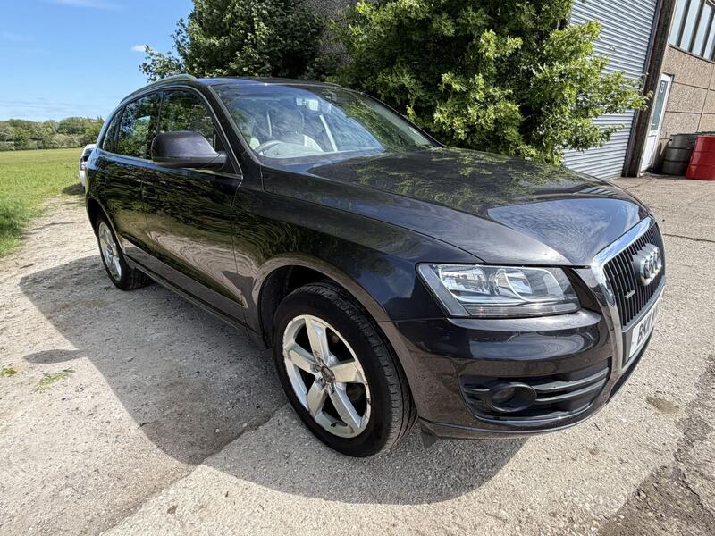 2011 Audi Q5 — photo 2