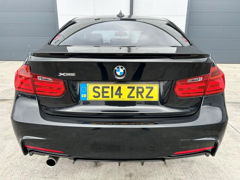 BMW 3 Series view 5