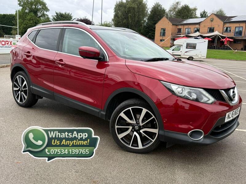 2016 Nissan Qashqai in Red for sale
