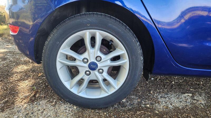 2015 Ford Fiesta — photo 48