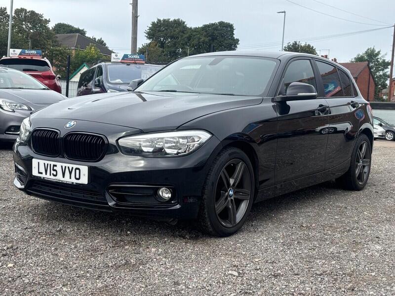 BMW 1 Series view 3