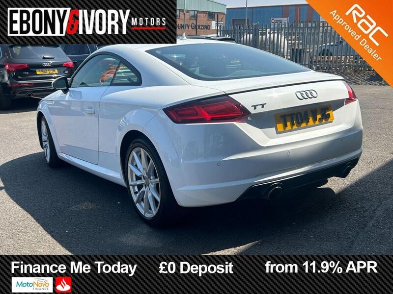 Audi TT view 3