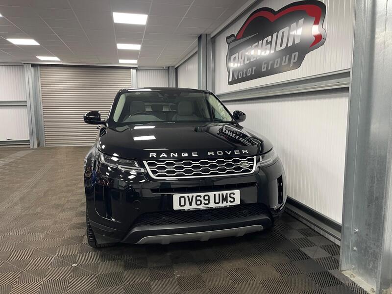Land Rover Range Rover Evoque view 2