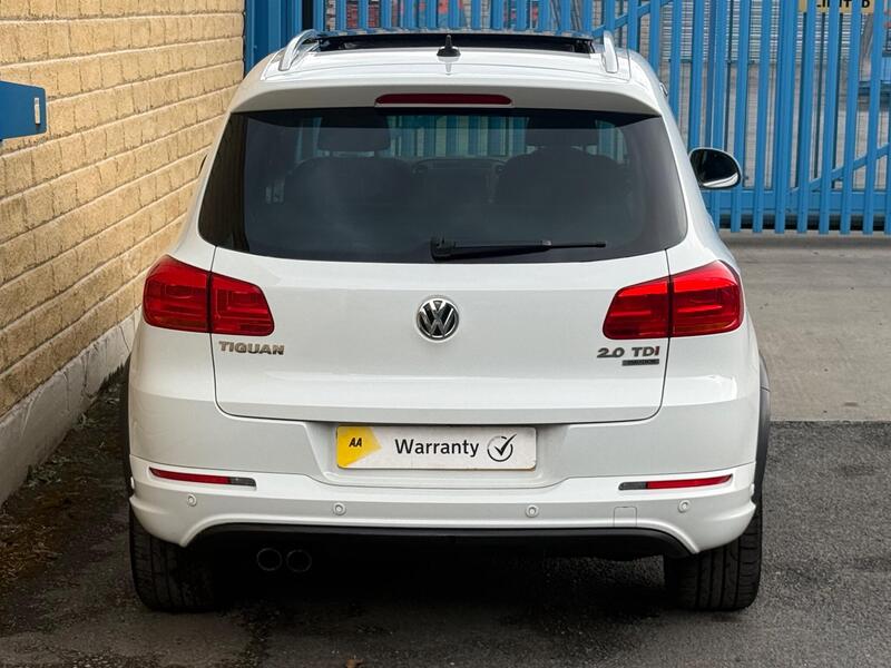 Volkswagen Tiguan view 6