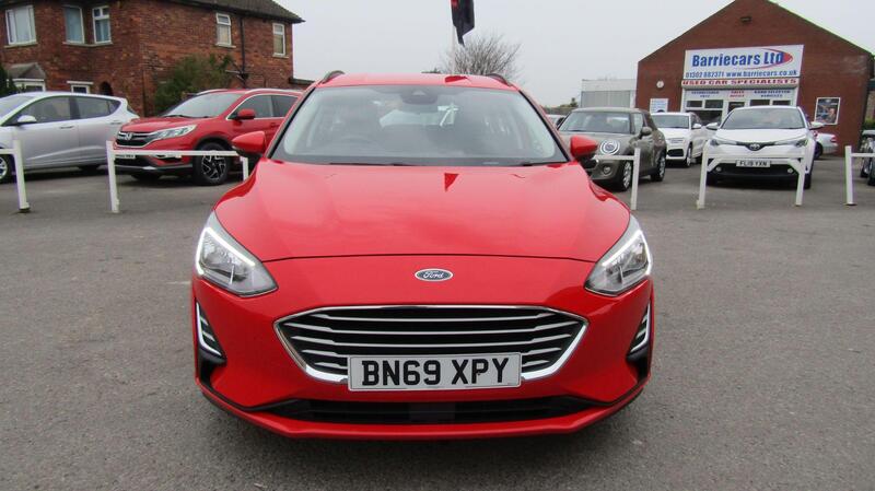 Ford Focus view 3