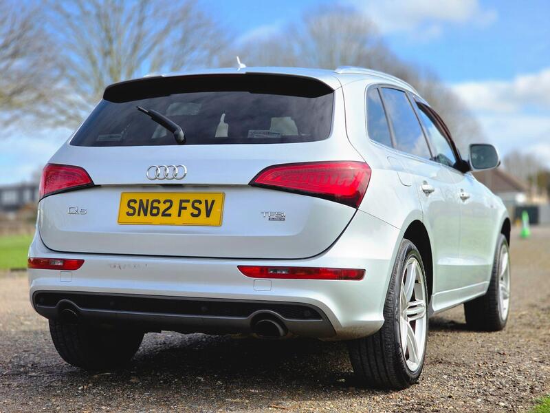 Audi Audi Q5 view 6