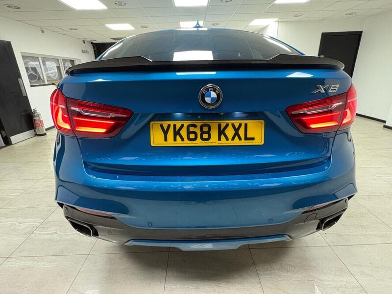BMW X6 view 4