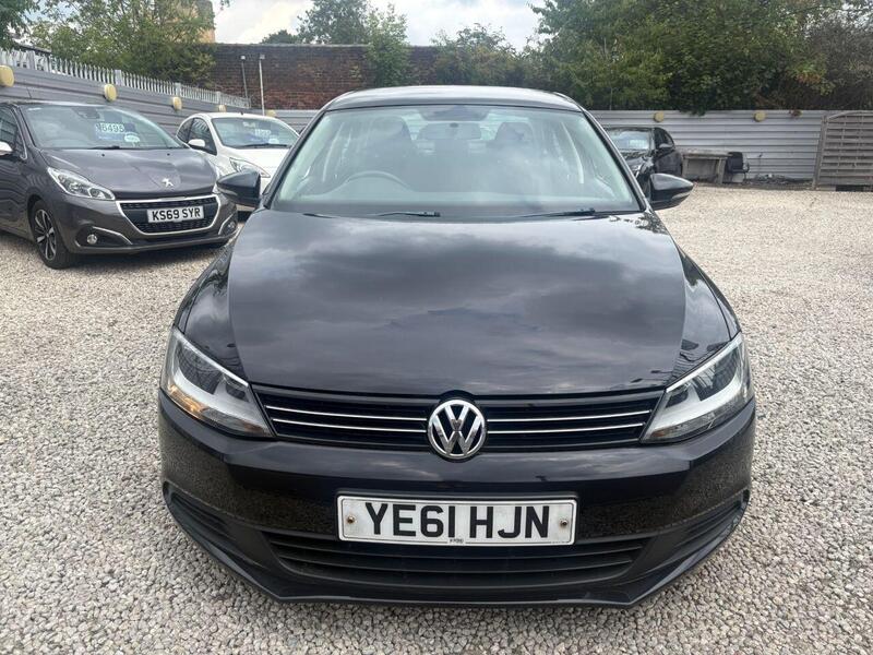 Volkswagen Jetta view 2