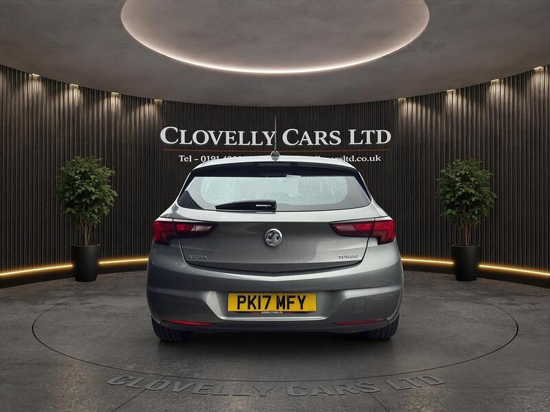 Vauxhall Astra view 5