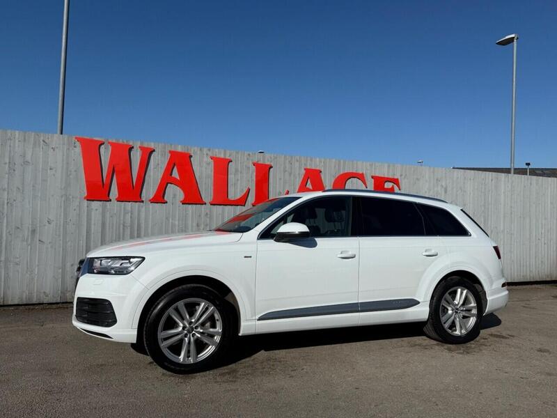 Audi Audi Q7 view 5
