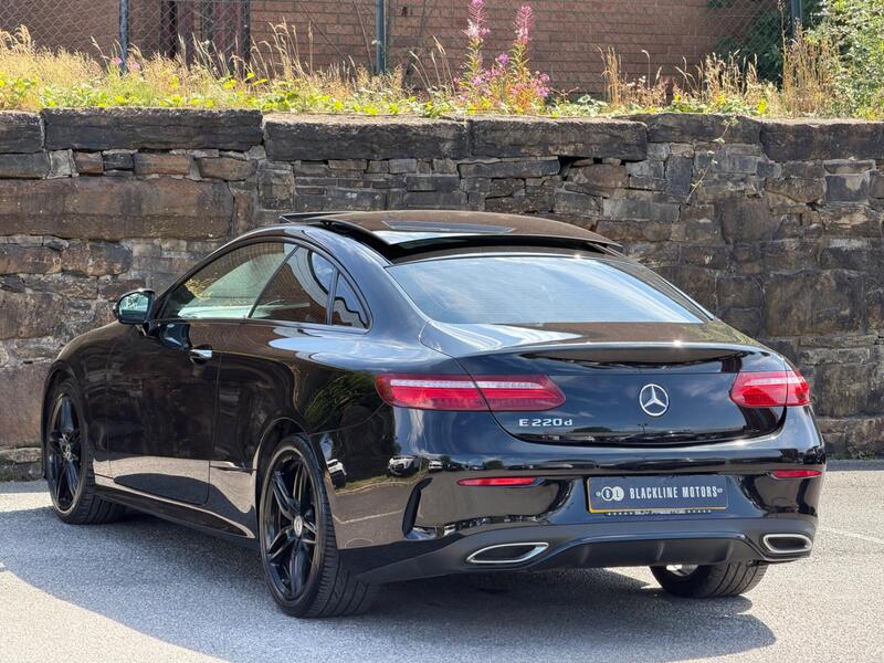 Mercedes-Benz E-Class view 5