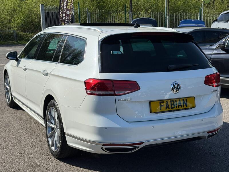 Volkswagen Passat view 7
