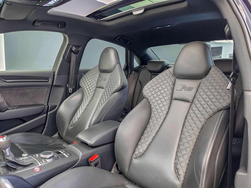 Audi Audi RS3 view 2