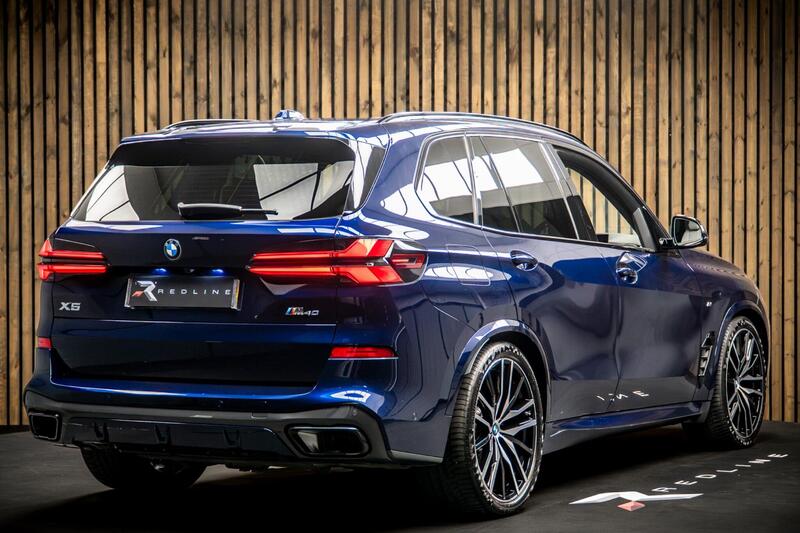 BMW X5 view 4