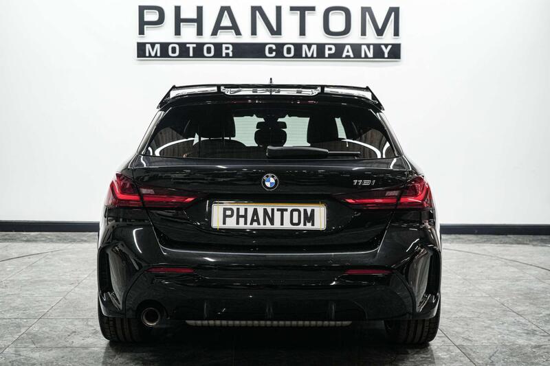 BMW 1 Series view 4