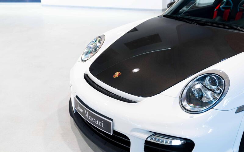 Porsche 911 view 4