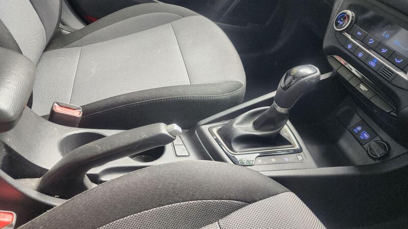 2017 Hyundai i20 — photo 28