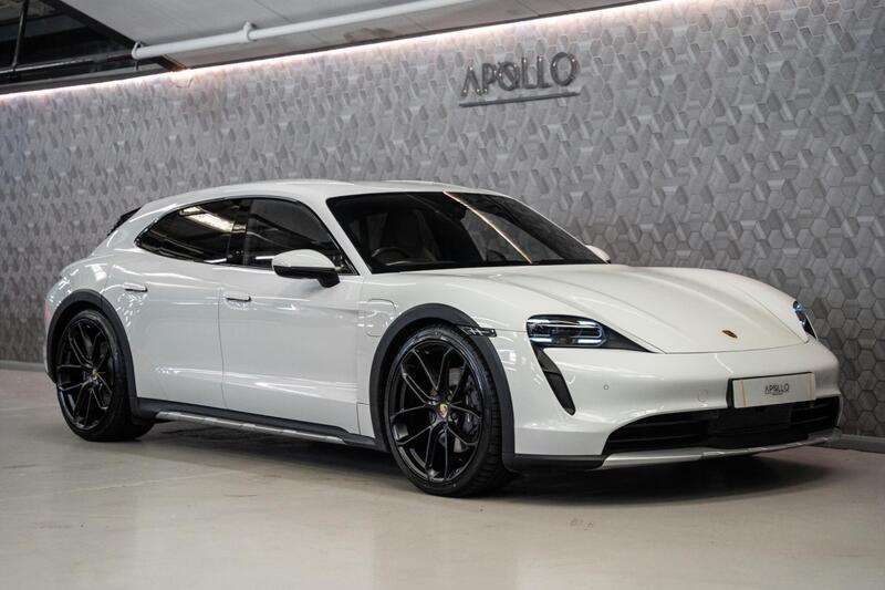 Porsche Taycan view 6