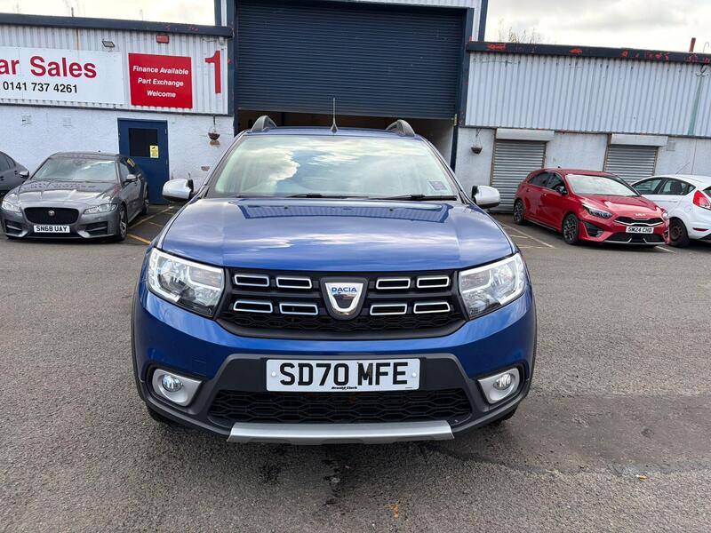 Dacia Sandero Stepway view 3