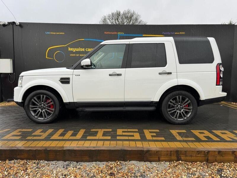 Land Rover Discovery view 2