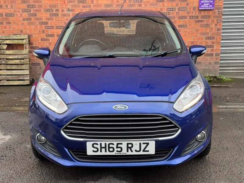 Ford Fiesta view 3
