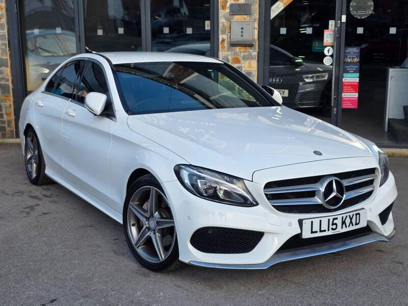 Mercedes-Benz C-Class view 4