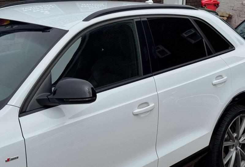 Audi Q3 view 5