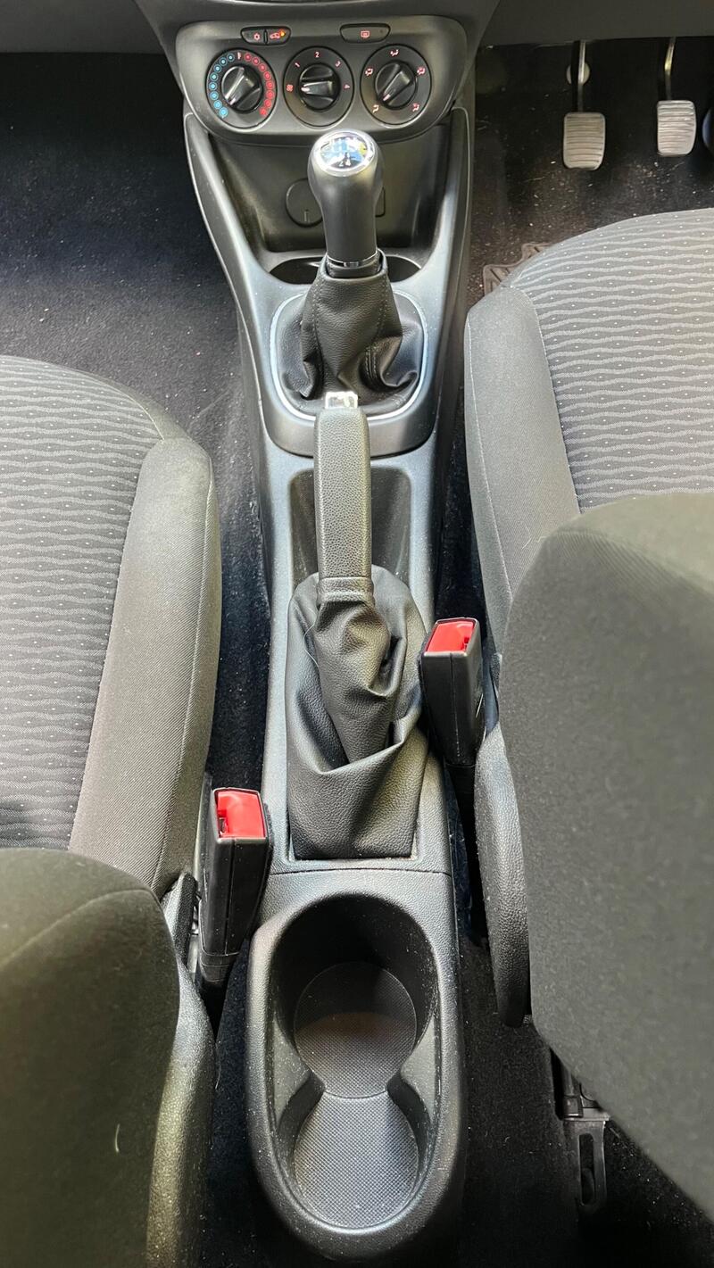 2016 Vauxhall Corsa — photo 23