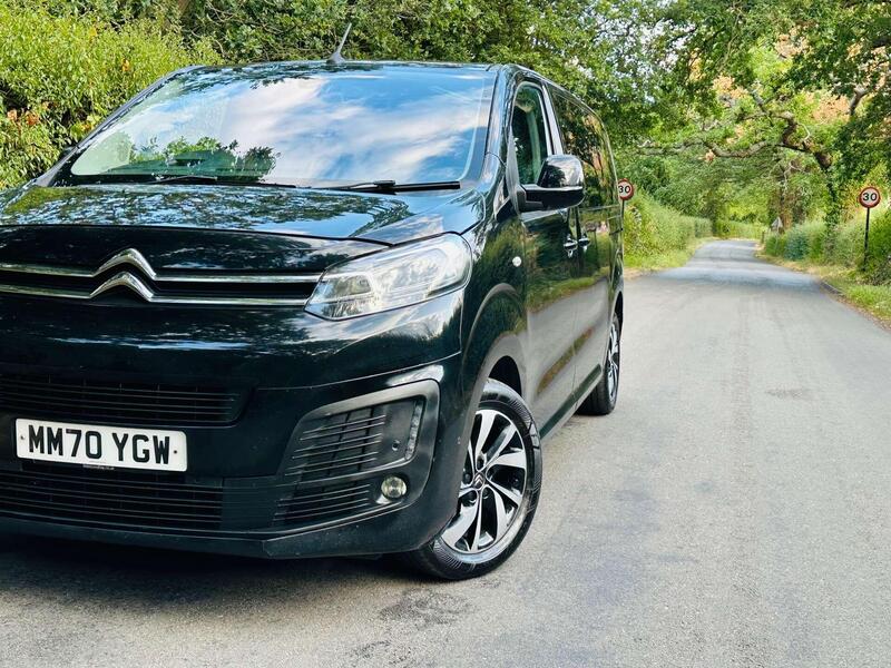 Citroen Spacetourer view 2