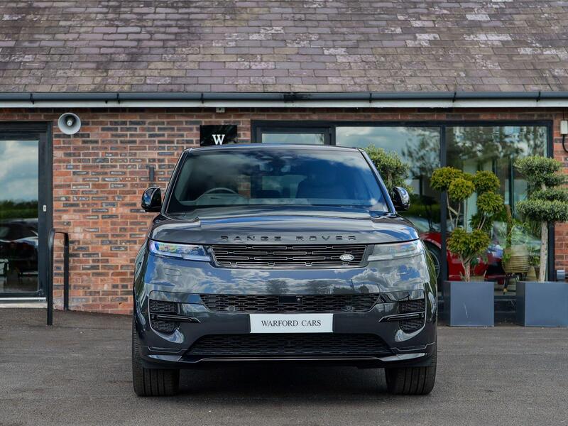 Land Rover Range Rover Sport view 2