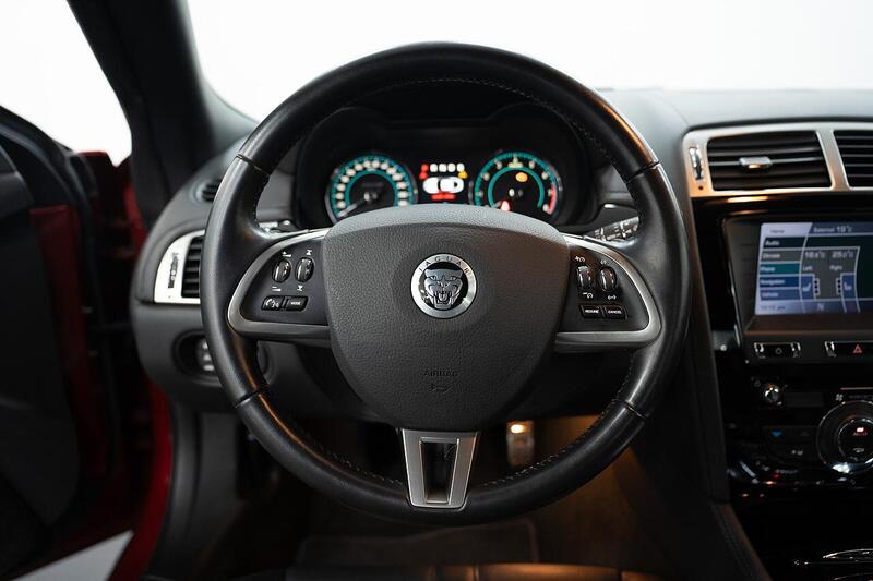 Jaguar XK view 6