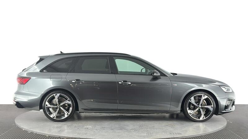 Audi A4 view 3