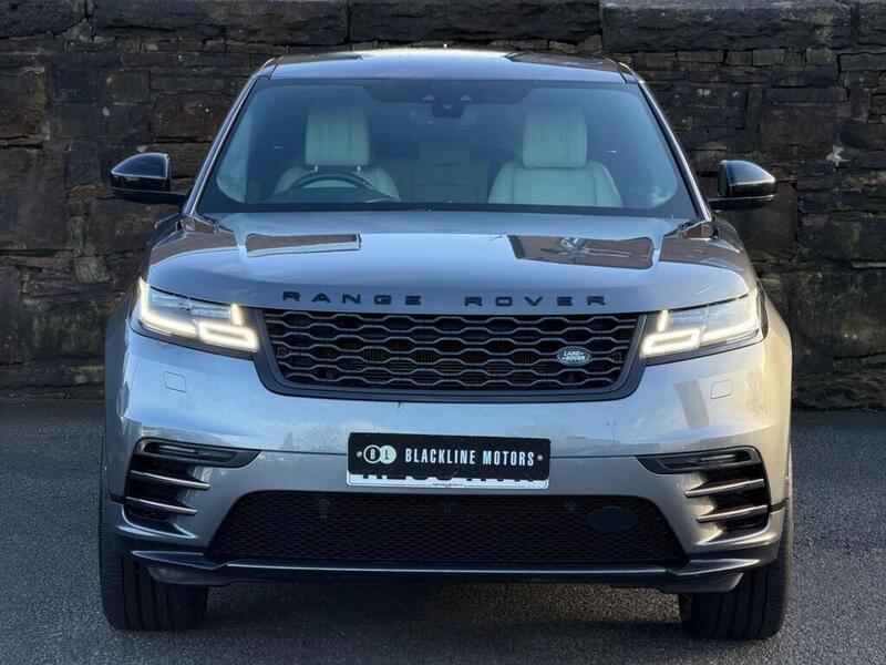 Land Rover Range Rover Velar view 2