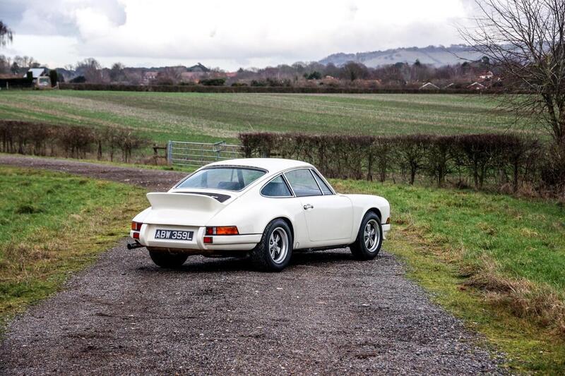 Porsche 911e view 2