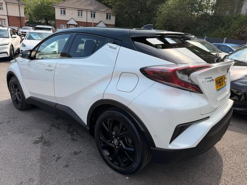 Toyota C-HR view 6