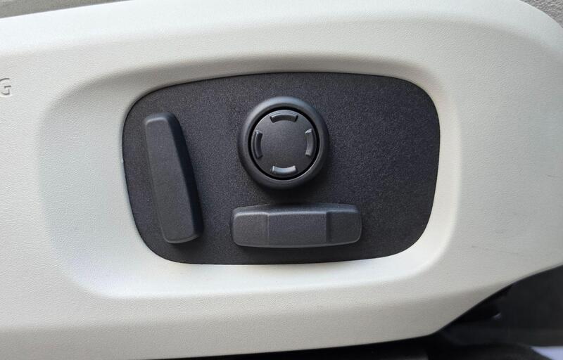 Land Rover Range Rover Evoque 2.0 Si4 HSE Dynamic Auto 4WD Euro 6 (s/s) 5dr thumbnail 47