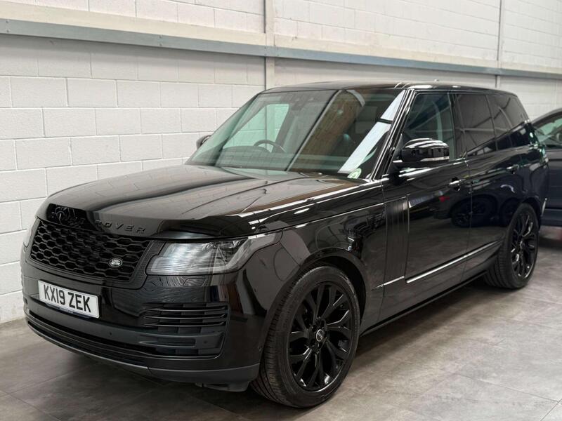 Land Rover Range Rover view 3