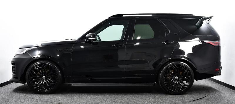 Land Rover Discovery 3 view 4