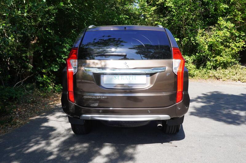 Mitsubishi Shogun Sport view 6